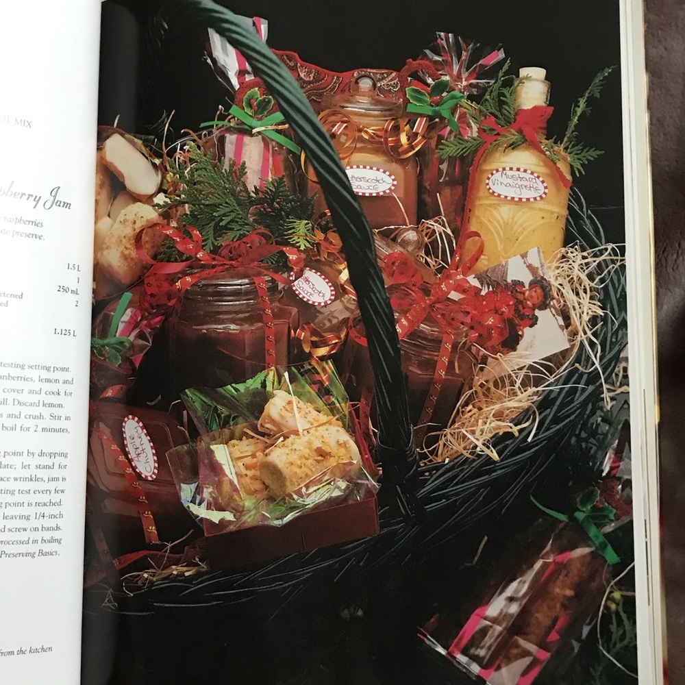Christmas Cookbook - Picture 16 of 16